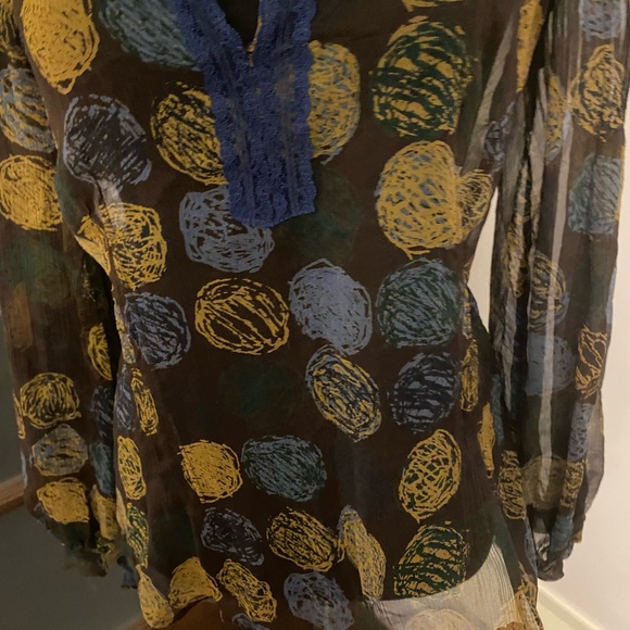 BCBG Silk Sheer Geometric Blouse with Balloon Sleeves and Lace Trim size S - Picture 9 of 11